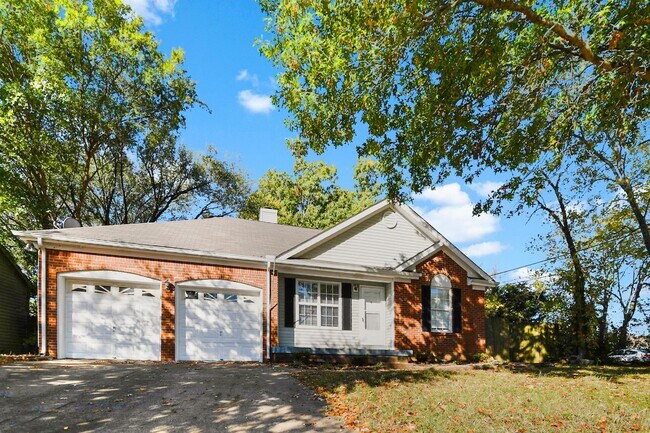 Primary Photo - Pet Friendly Three Bedroom!