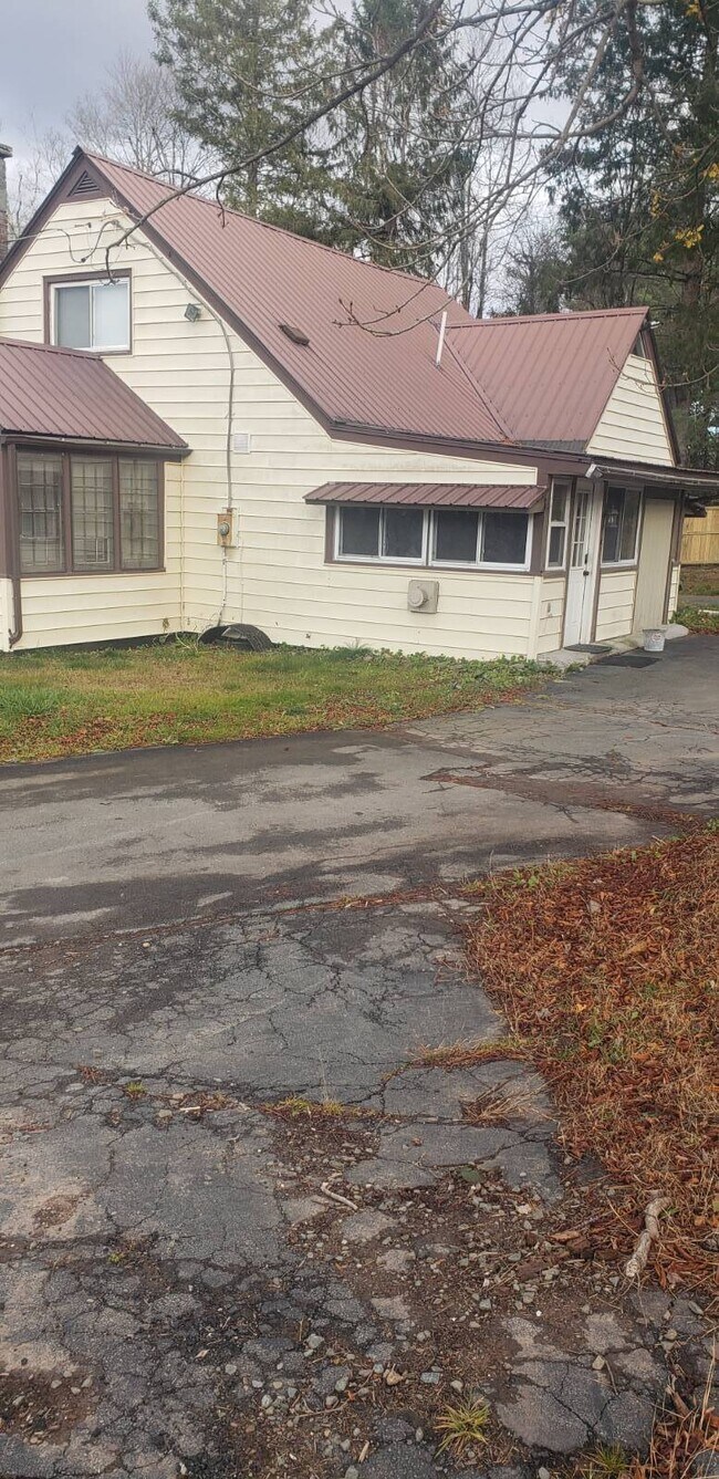 Building Photo - 1444 Briscoe Rd