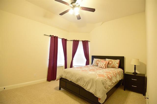 Building Photo - 7304 Meadow Glen Dr