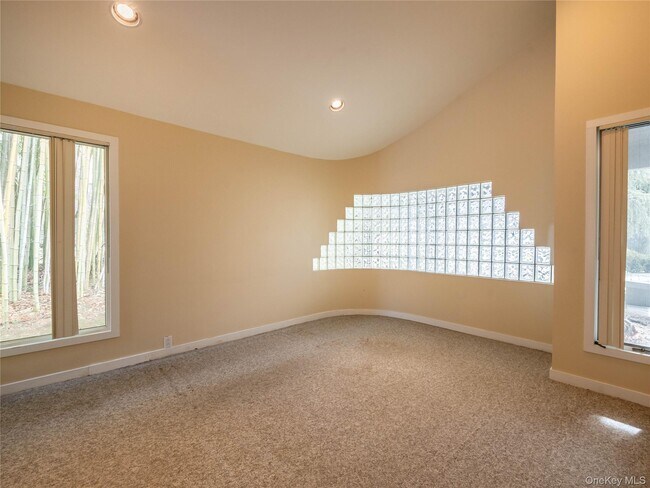 Building Photo - 127 Wooleys Ln