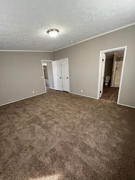 Building Photo - 11097 Indianwood Ct