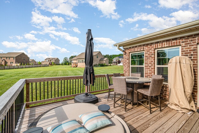 Building Photo - 6006 Tanoak Ct