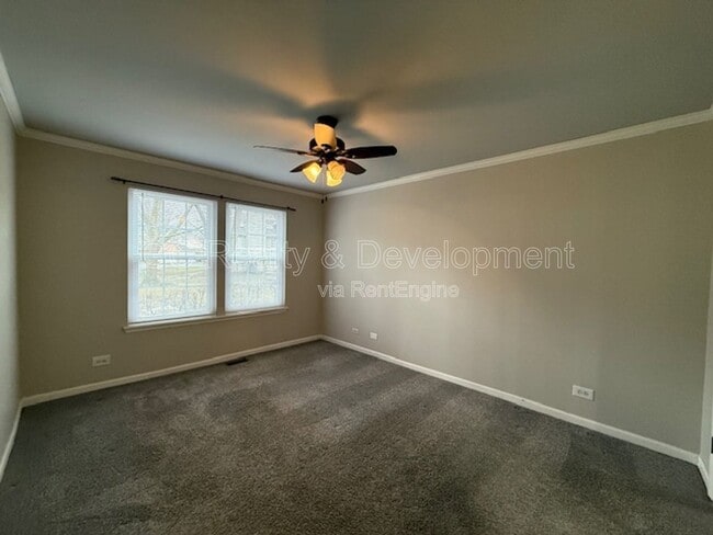 Building Photo - 2131 Aberdeen Ct