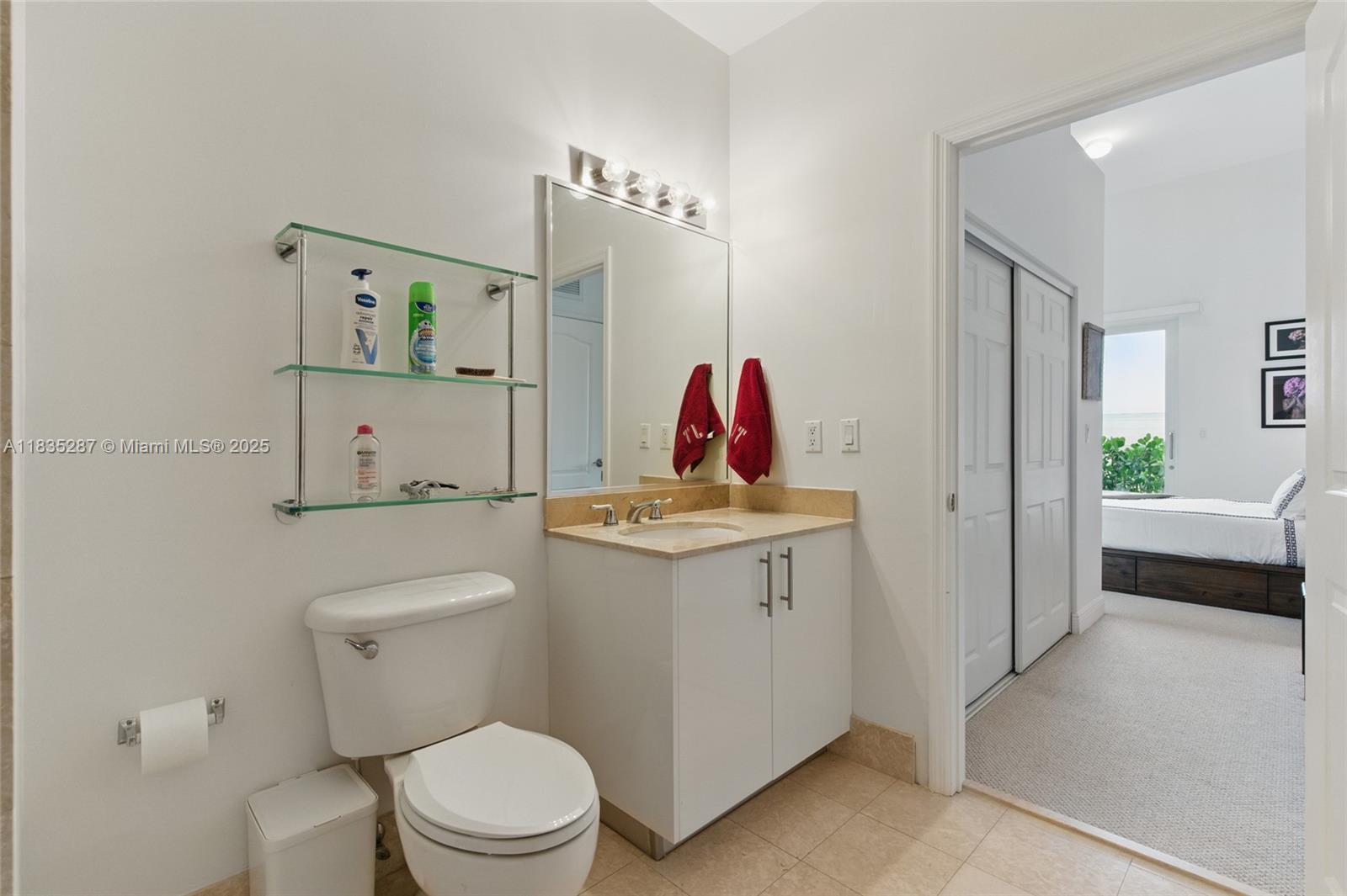 Building Photo - 2701 SW 3rd Ave