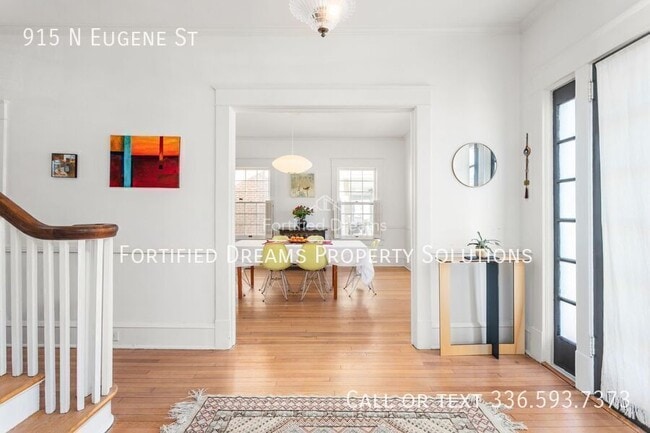 Building Photo - 915 N Eugene St