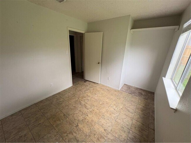 Building Photo - 17807 Northway Ct