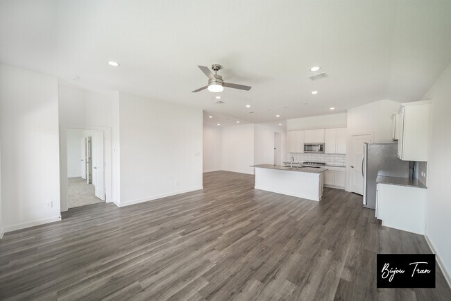 Building Photo - 1728 Daylight Lk Dr