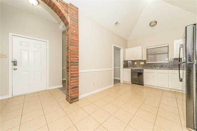 Building Photo - 919 Walters Dr