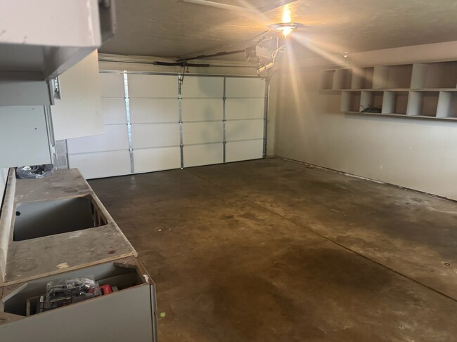 Building Photo - 731 Shiloh Way