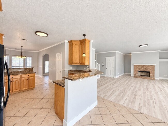 Building Photo - 5709 Parkwood Trail