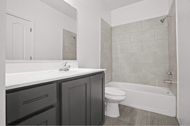 Building Photo - 608 Cedarwood Ave