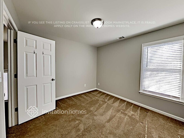 Building Photo - 510 Millside Tr