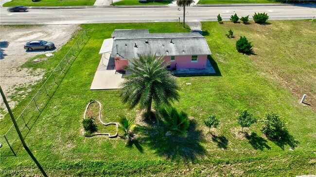 Building Photo - 120 Lee Blvd