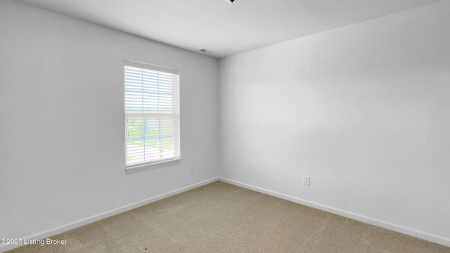 Building Photo - 17013 Green Crest Ln