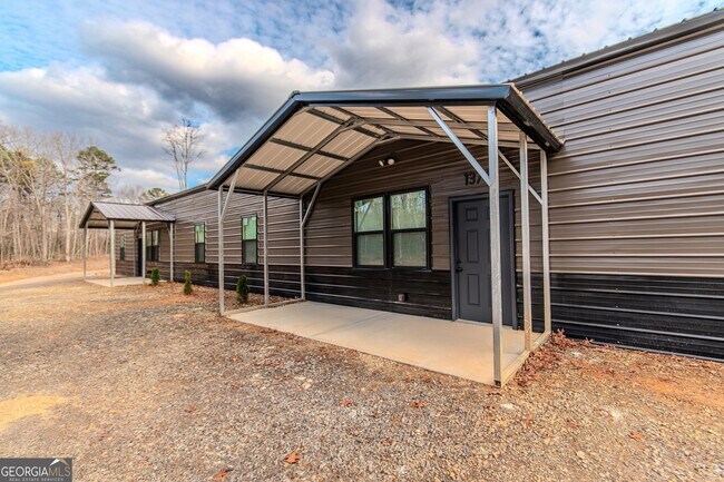 Building Photo - 137 Johnson Ford Rd
