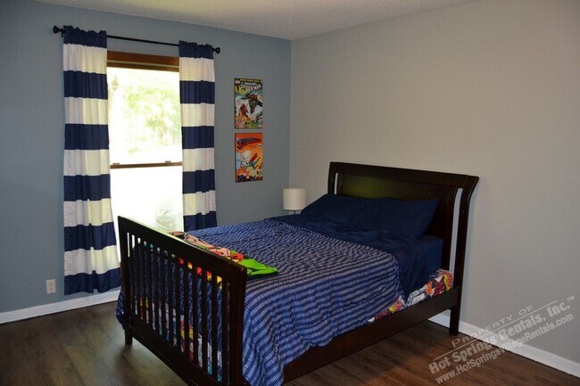 Building Photo - Lake DeSoto Area | Home |Unfurnished