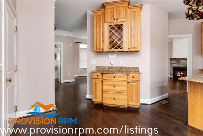 Building Photo - 618 Cypress Ln