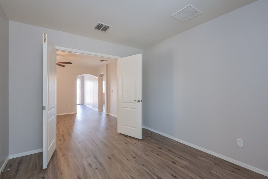 Building Photo - 18461 S Copper Point Dr