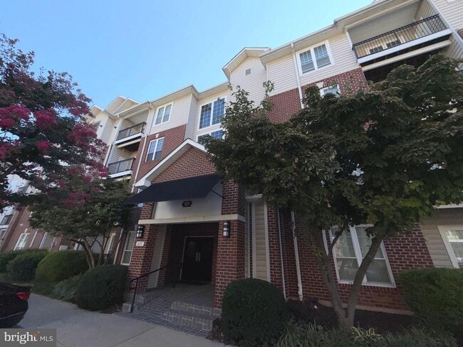 Building Photo - 1571 Spring Gate Dr.