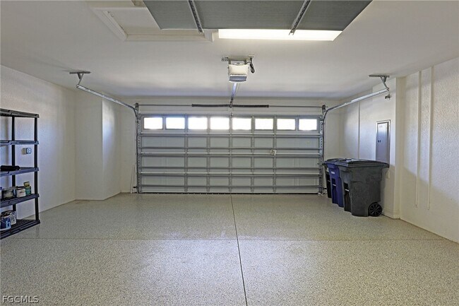 Building Photo - 8181 Venetian Pointe Dr