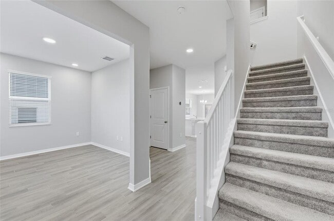 Building Photo - 12172 Plumpton Dr