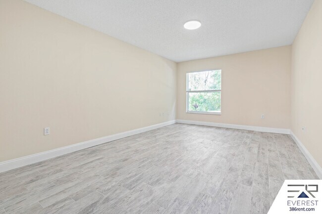 Building Photo - 96 Whispering Pine Dr