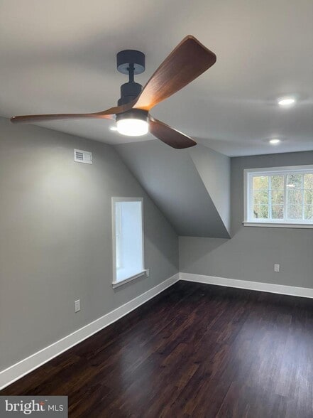 Building Photo - 334 Church Rd