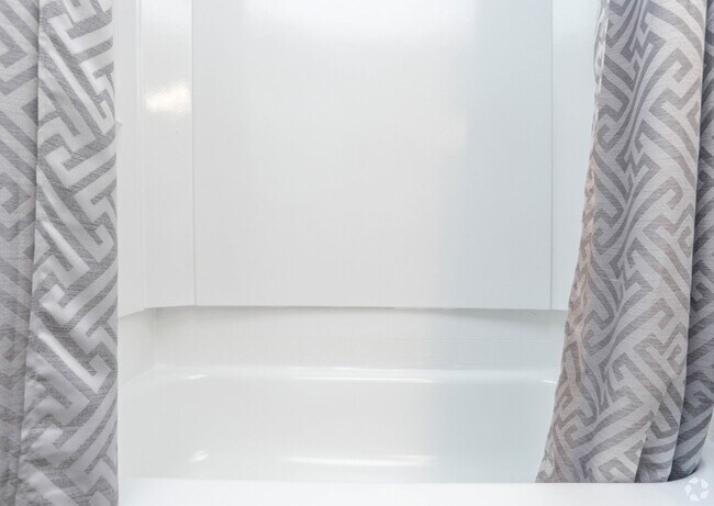 Building Photo - 10250 Lands End Dr