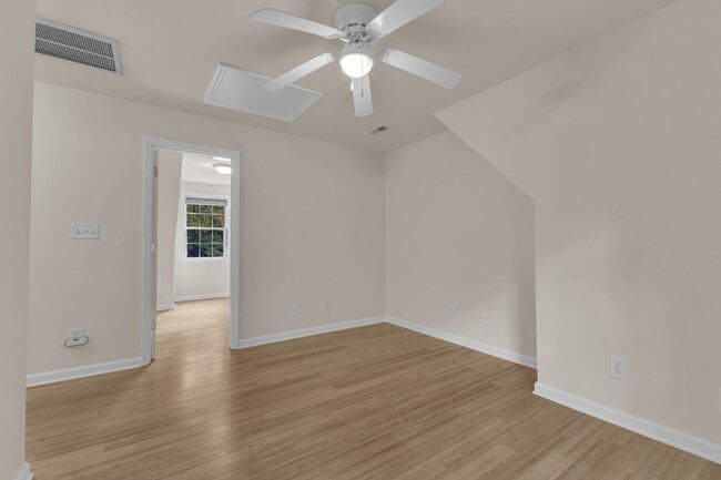 Building Photo - Peaceful Country Home Close to Chapel Hill