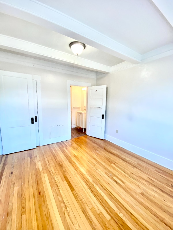 Building Photo - 901 N M St