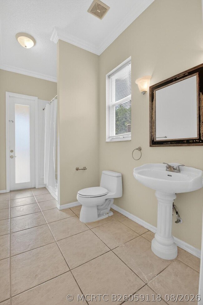 Building Photo - 22194 Braddock Pl