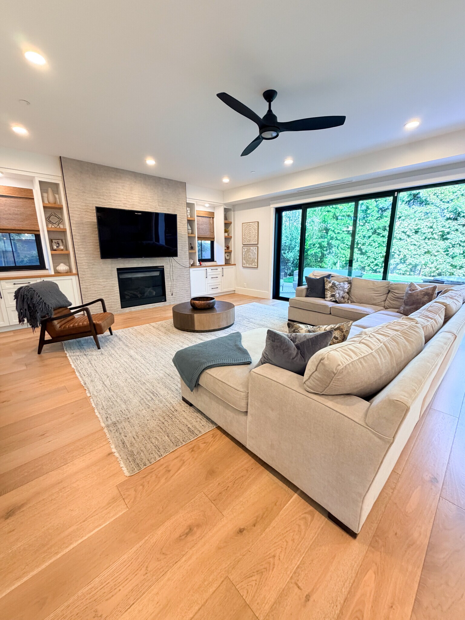 Building Photo - 1400 Manzanita Ln