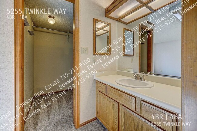 Building Photo - 5255 Twinkle Way