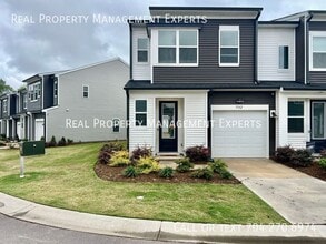 Building Photo - 3162 Hutton Gdns Ln