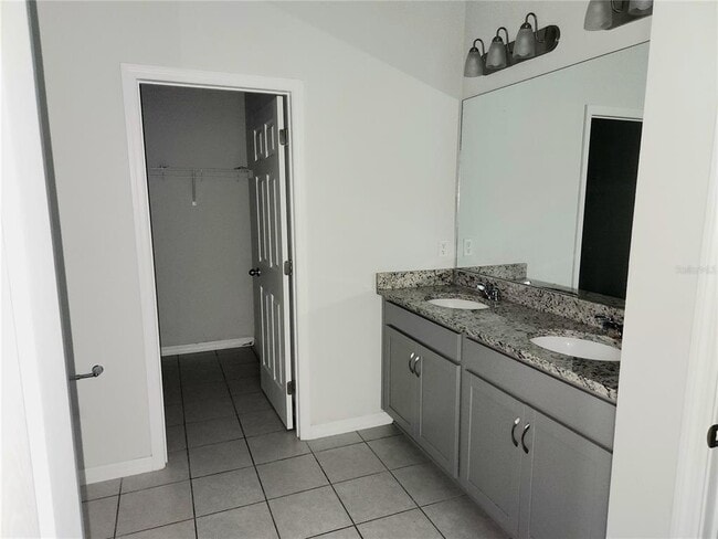 Building Photo - 1567 Pines End Pl
