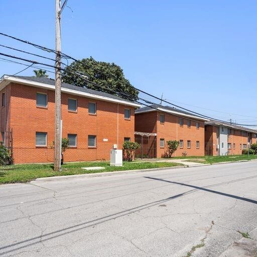 Building Photo - 5960 Ardmore St