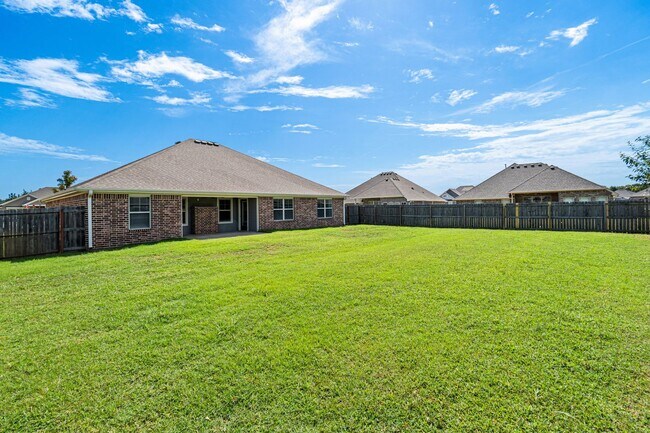 Building Photo - 8912 Wildwood Way
