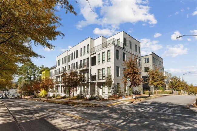 Building Photo - 1272 Longreen Ter NW