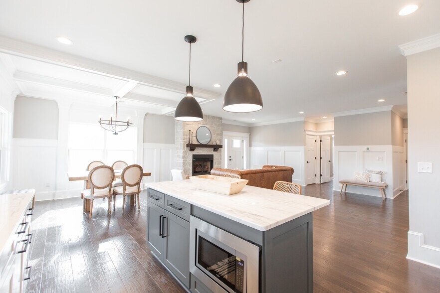 Building Photo - 1008 Easton Ct