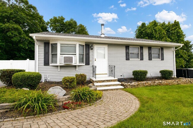 Building Photo - 90 Nantucket Dr