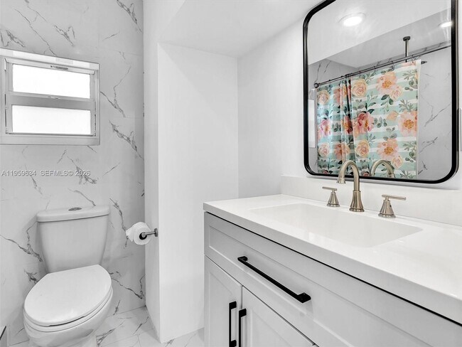 Building Photo - 1459 Rodman St