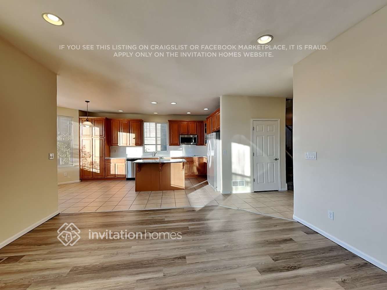 Building Photo - 16414 E 117th Ave