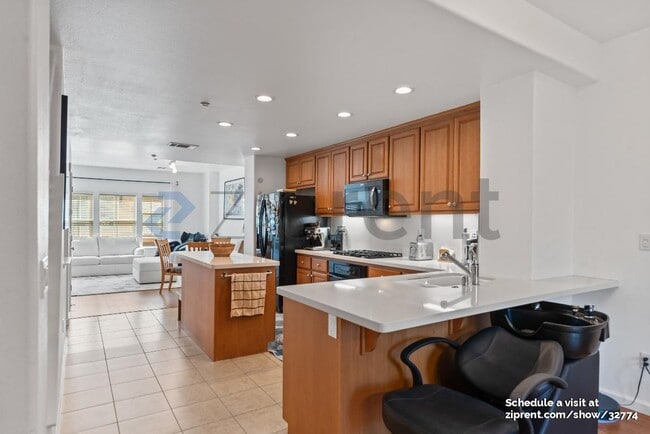 Building Photo - 929 Glen Valley Terrace