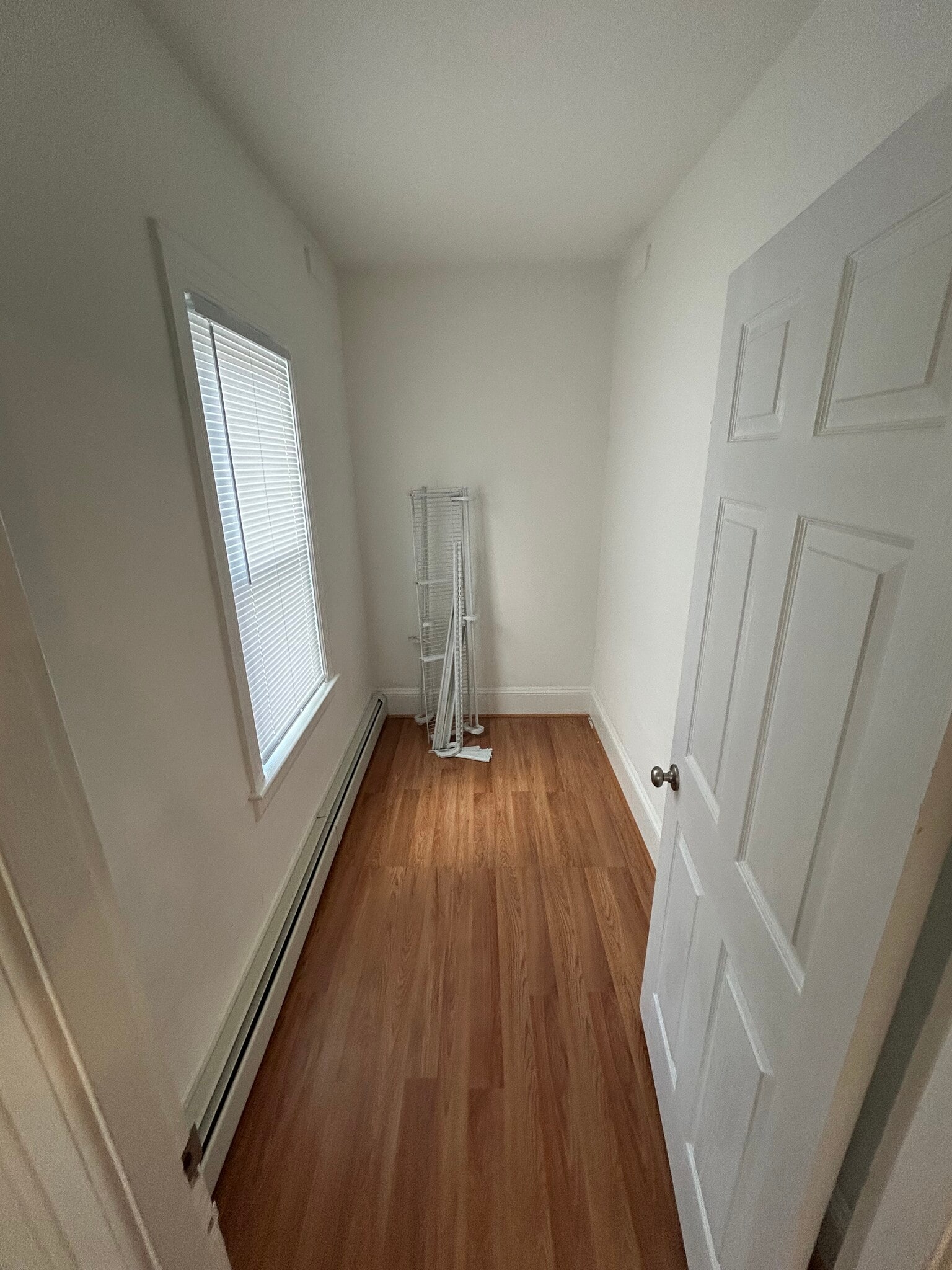 Closet / Extra Room - 125 Calverley St