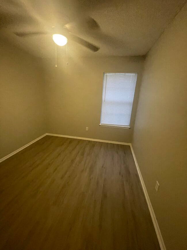 Building Photo - 622 Spirit Ct