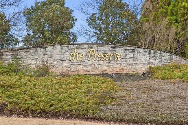 Building Photo - 612 Quail Ct