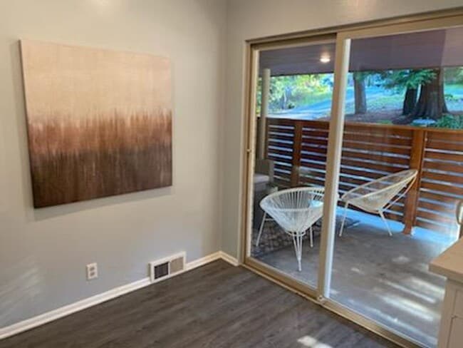 Building Photo - Mid-Century Gregory Heights 4 bedroom 2.25...