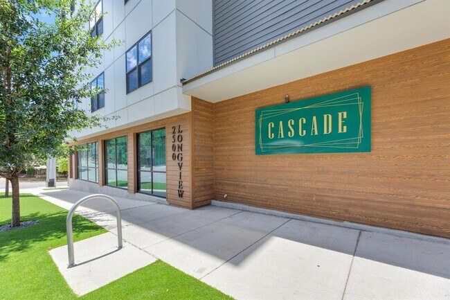 Building Photo - 2500 Longview St