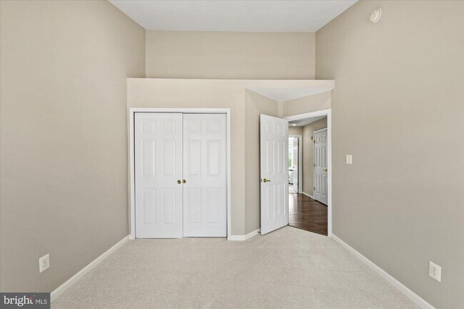 Building Photo - 13438 Burrough Farm Dr
