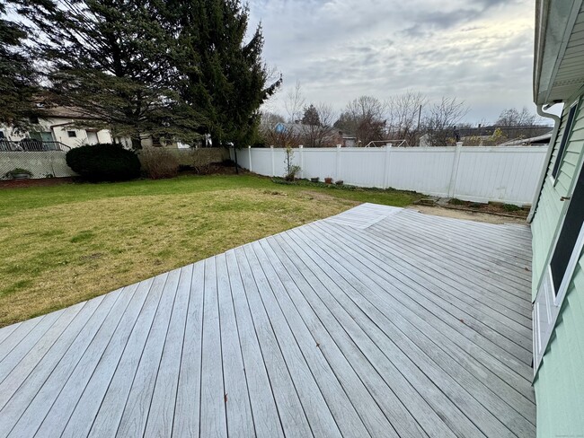 Building Photo - 30 N Chestnut St